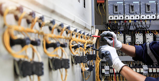 Professional Electrician technician working in Greenfield, IN